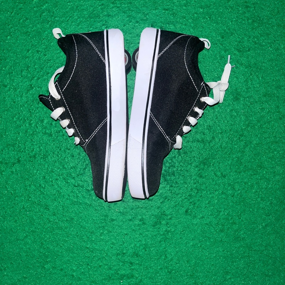 Heelys Youth Size 5